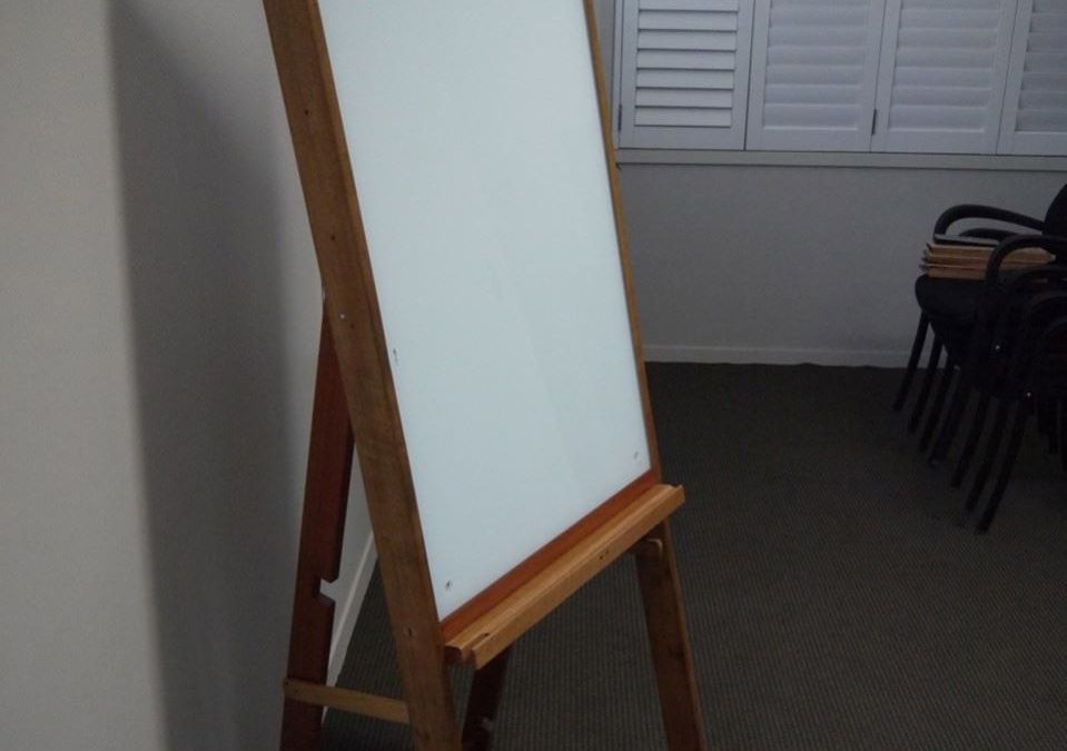 glass easel